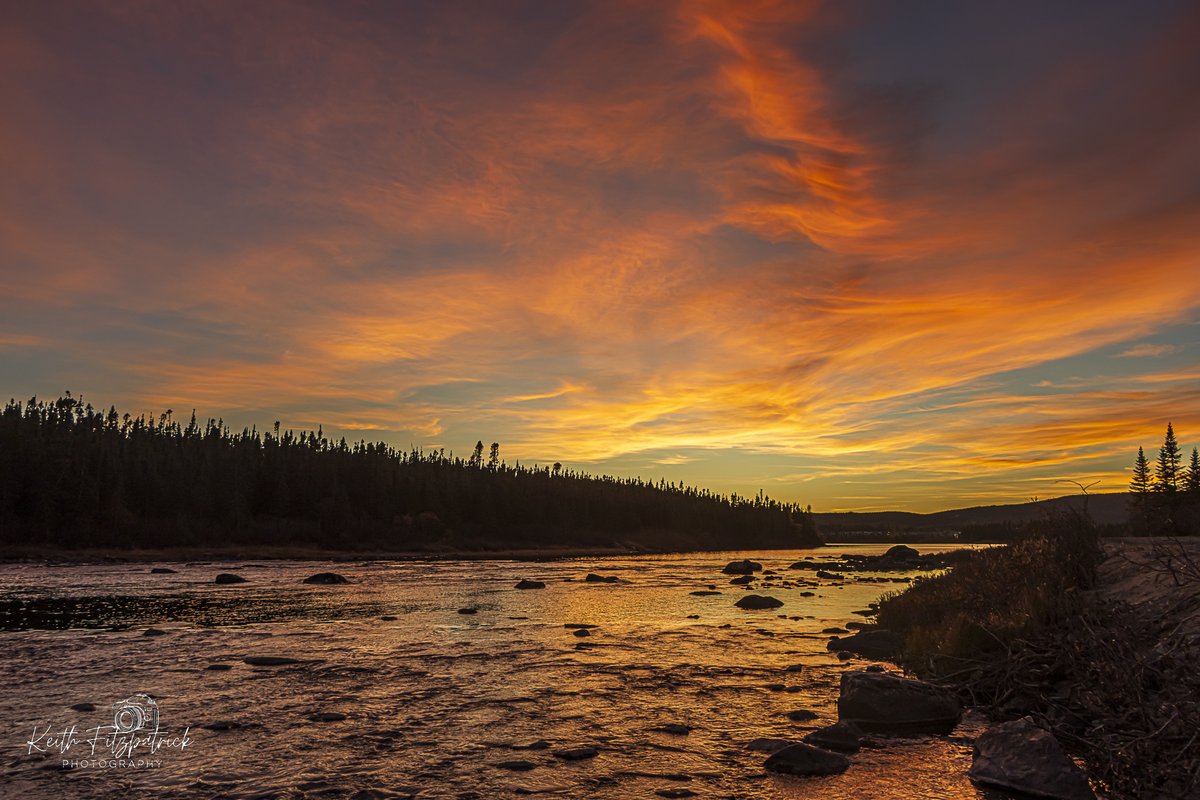 KeithFitz81's tweet photo. Oct 13th 2025 - What a Thanksgiving sunset in Labrador West this evening. #nlwx #sunset #SunsetPhotography #nature #NaturePhotography #ShareYourWeather #canon #canonphotography #thebigland #labrador #wethenorth #labradorwest #labradorstrong @EddieSheerr @MurphTWN https://t.co/vodJVpl0HF