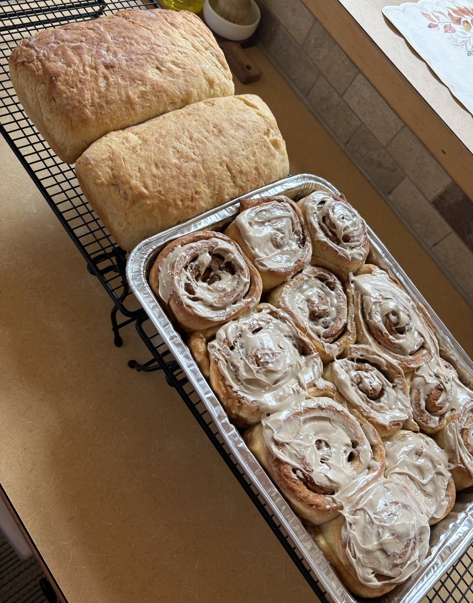 It was a baking Monday here! 💛🧡