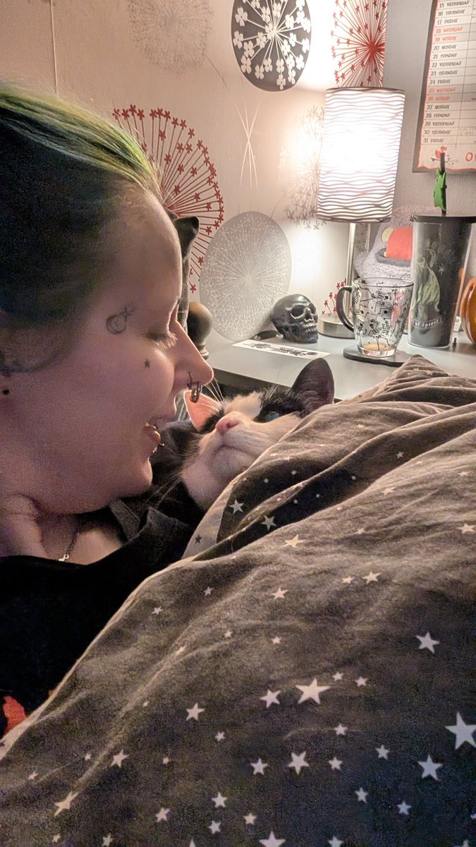 Stop it😭😭😭🖤🖤🖤