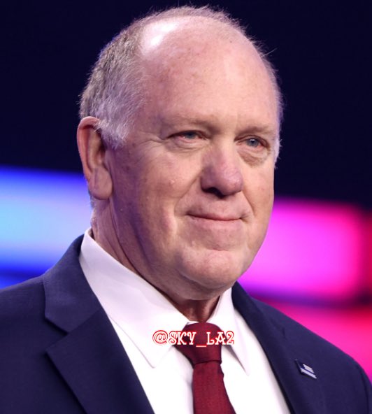 Sky_La2's tweet image. Drop a 🇺🇸 if you support Tom Homan‼️