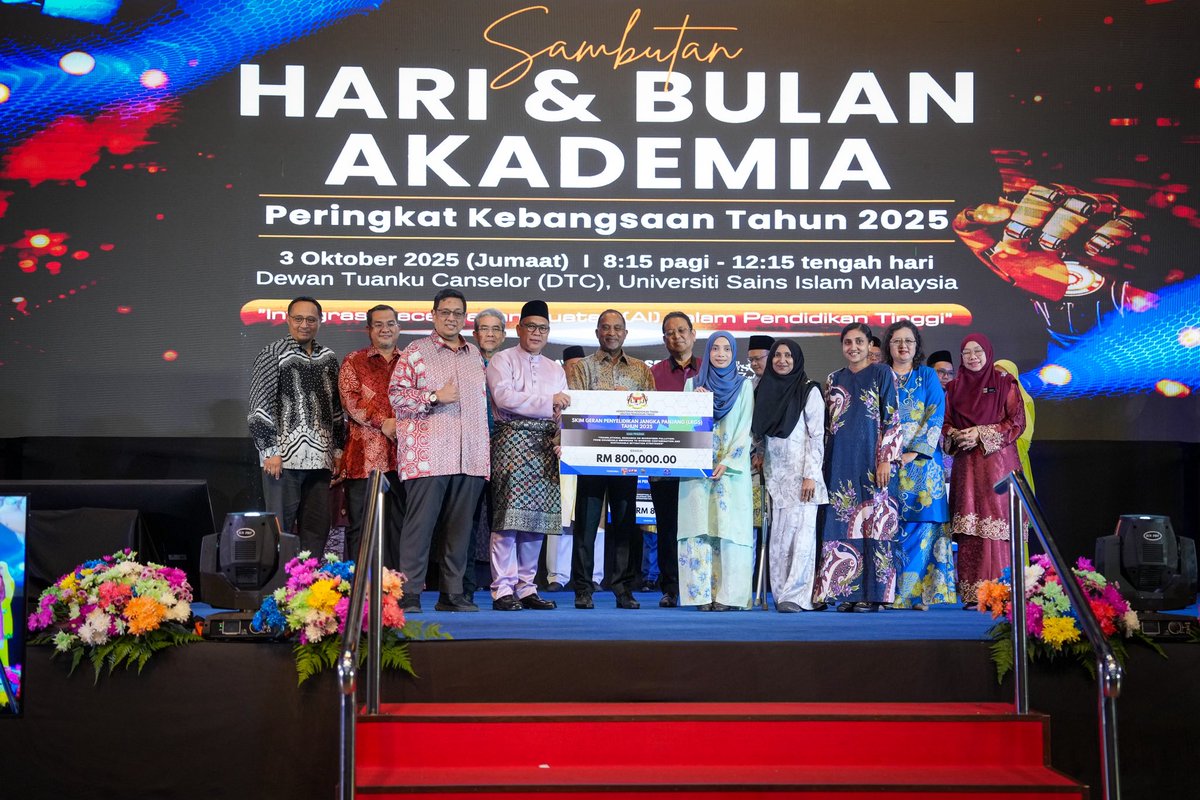 SECURE GRANTS FROM 𝗠𝗢𝗛𝗘

Let's join us to congratulate 𝗣𝗿𝗼𝗳𝗲𝘀𝘀𝗼𝗿 𝗗𝗿. 𝗦𝗮𝗿𝘃𝗮 𝗠𝗮𝗻𝗴𝗮𝗹𝗮 𝗣𝗿𝗮𝘃𝗲𝗲𝗻𝗮 (Dept. of Environmental &amp; Occupational Health) for securing big research grants.
The details of these research grants as stated below:
#medicupm #fpskupm