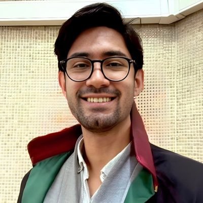 SabriAmca1453's tweet image. Şahıs sosyal medyayla Recep Tayyip Erdoğan'ı devrileceğini zannediyor
Kendisi babası fetö'den soruşturmalar geçirmiş aklı sıra bunun hıncını almak için uğraşıyor
Kimsede sesini çıkarmıyor aslında hesabı da engellenen birisi
Ancak bilmediği şey
Devlet bazen de ölü taklidi…