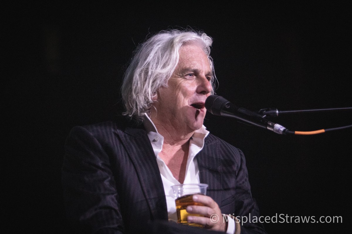 jeffg972's tweet image. The incredible #SteveHogarth gave his only “h natural” performance in the US at @ProgStock! One of the most beautiful performances I’ve ever witnessed! #marillion #progstock