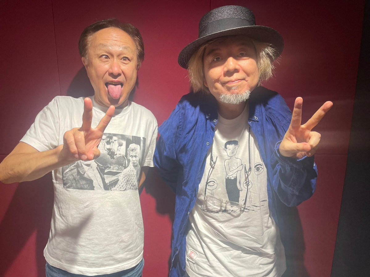 明日有頂天さんと一緒❣️初対バンは1985年9月15日埼玉田島ヶ原フリーコンサート桜草公園（ウラワ・ロックンロールセンター）そしてケラさんとの対談で忘れていた勇気を頂きました❣️ありがとうございます！
rooftop1976.com/interview/2510…
10/15新宿ロフト有頂天❣️
#有頂天
#ウラワロックンロールセンター