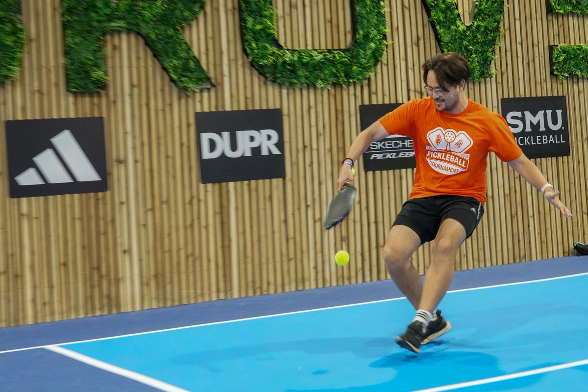 Checkpoint tweet media