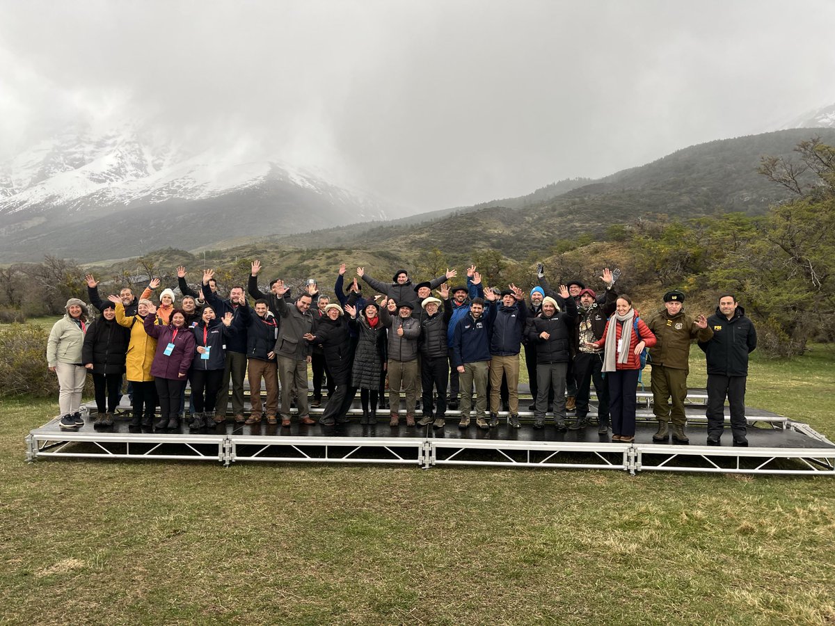 gore_magallanes's tweet image. 🧗🏻El Gobernador @JorgeFlies participó de la inauguración del Adventure Travel World Summit 2025 #ATWS2025 que convoca a los operadores de la Adventure Travel Trade Association #ATTA 
🚶🏻‍♂️‍➡️El evento se hizo en #TorresDelPaine con @Sernatur @meconomia