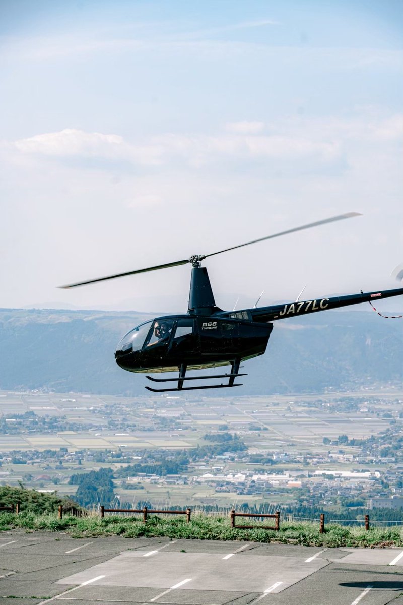 10月14日～17日
ヘリ点検のため運休。18日再開なので、まだ宜しくお願いします。
October 14th-17th
Helicopter service will be suspended due to inspection. Service will resume on the 18th, so thank you for your continued support.
10月14日至17日