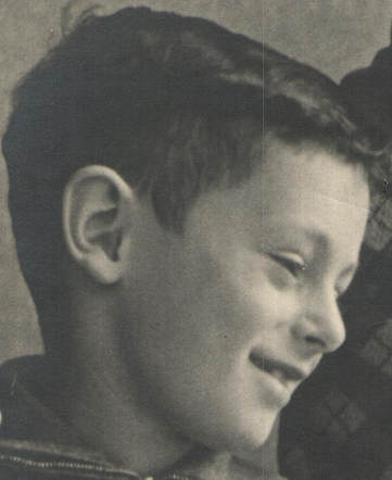 14 October 1933 | Dutch Jewish boy, Nico Niekerk, was born at The Hague.

He was deported to #Auschwitz from #Westerbork in July 1944. He was murdered in a gas chamber after arrival selection.