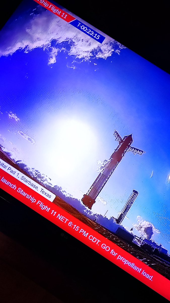 luxvitium's tweet photo. Let's go! #StarshipFlight11 #Starship #nsf https://t.co/4lodUXh4sY