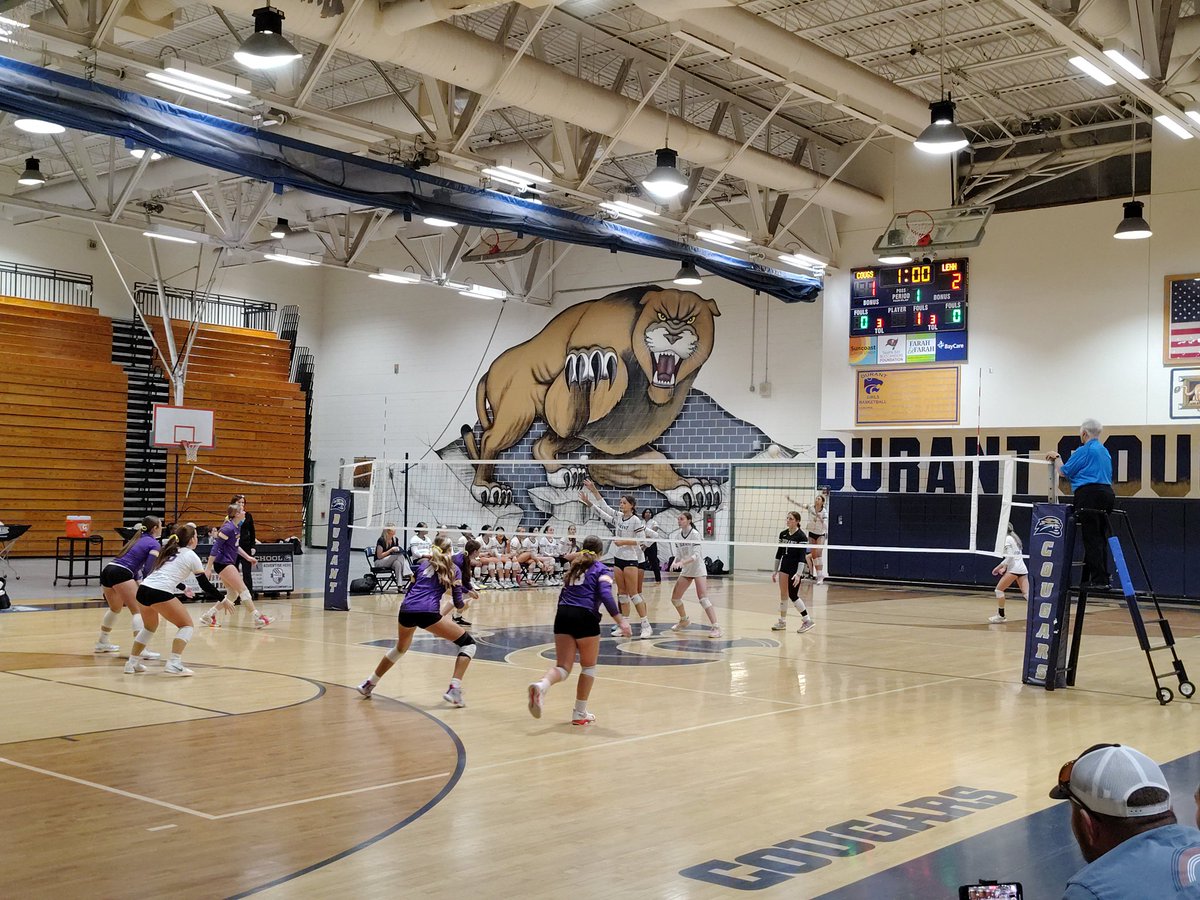 Good luck to volleyball as you take on Lennard in district play tonight!
