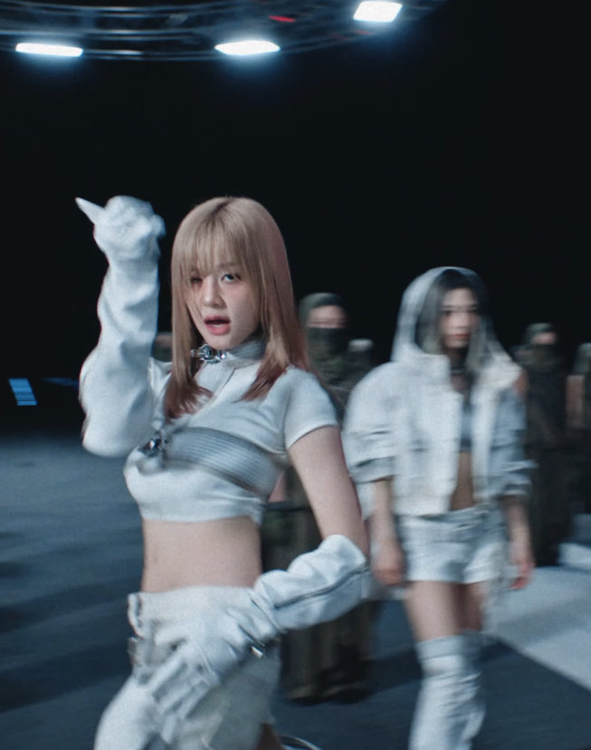 pharita_tata2's tweet image. BABYMON HIGH UP EXCLUSIVE 
#WEGOUP_PERFORMANCE_VID 
#PHARITA #BABYMONSTER