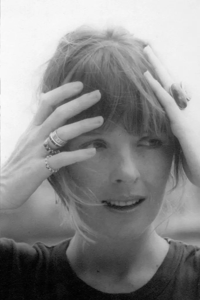 mang0ld's tweet photo. I cannot use the past tense to describe Diane Keaton. She is &amp; will always be a one of a kind beacon of brilliance, honesty, strength, vulnerability, humor, poetry and warmth. And a profoundly important and completely unique artist who elevates everything &amp; everyone she touches. https://t.co/0w7hH5jI8d