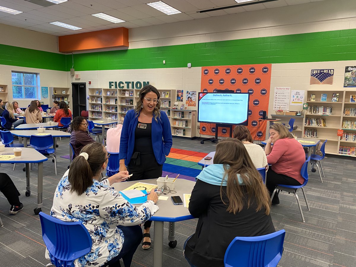 Acworth_ES's tweet photo. We had a fantastic morning learning from Kate Morris, who shared best practices for effective Shared Teaching!  

@Acworth_ES https://t.co/SjlVrWPlQr