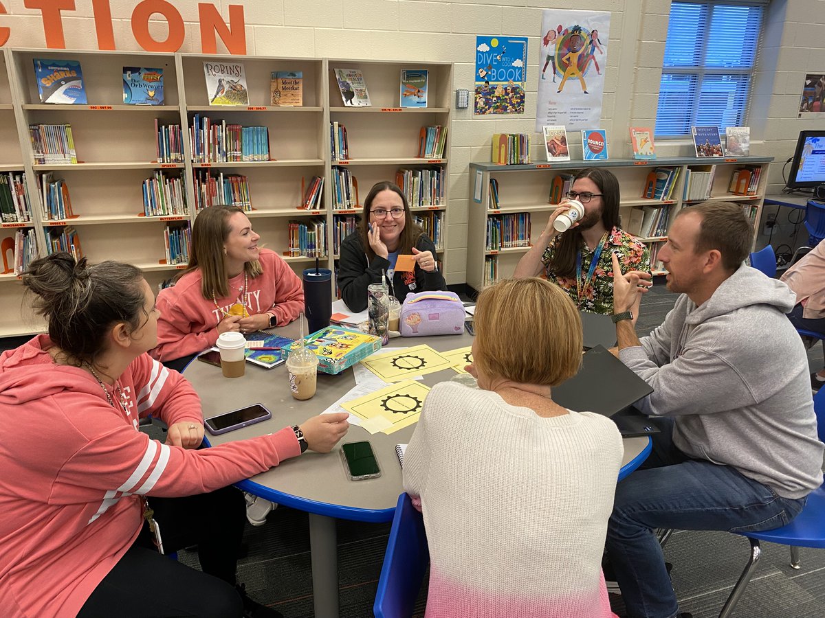 Acworth_ES's tweet photo. We had a fantastic morning learning from Kate Morris, who shared best practices for effective Shared Teaching!  

@Acworth_ES https://t.co/SjlVrWPlQr