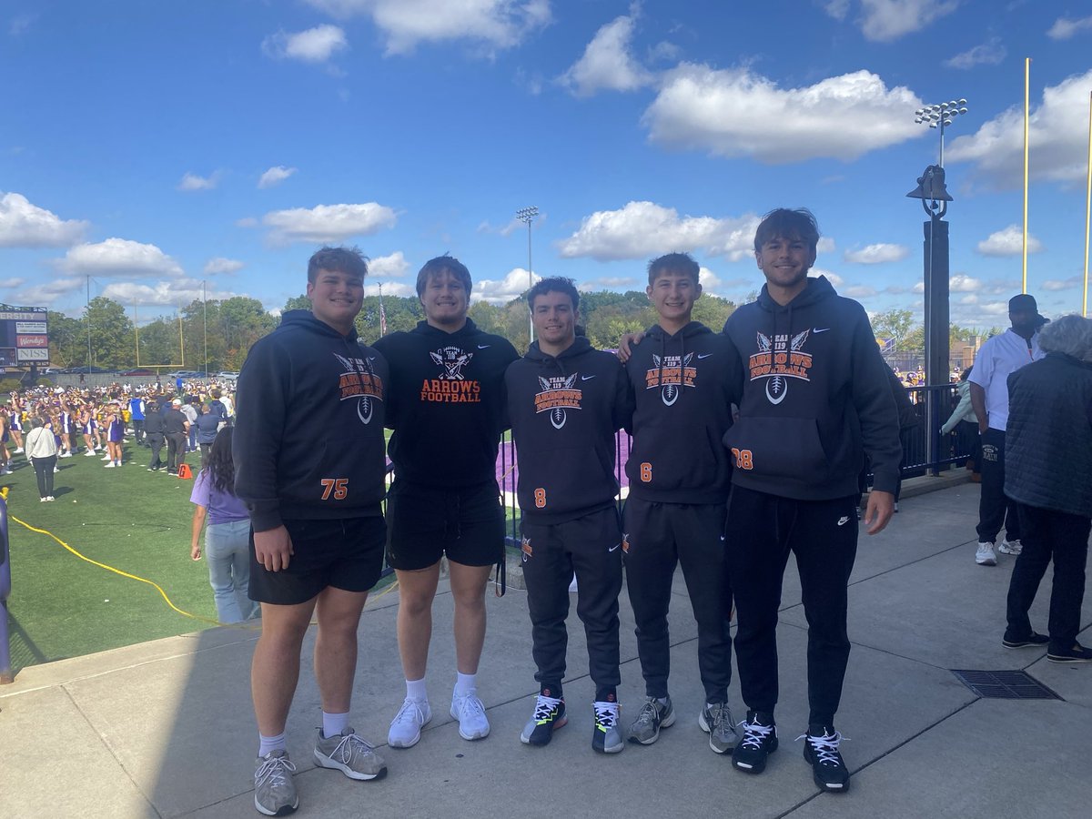 Thank you to <a href="/AshlandFB/">Ashland Football</a> for having me out for a great gameday visit this weekend!

<a href="/ajnickoli/">AJ Nickoli</a> <a href="/AndyTabler/">Andy Tabler</a> <a href="/Arrow_Football_/">Ashland Arrow Football</a>