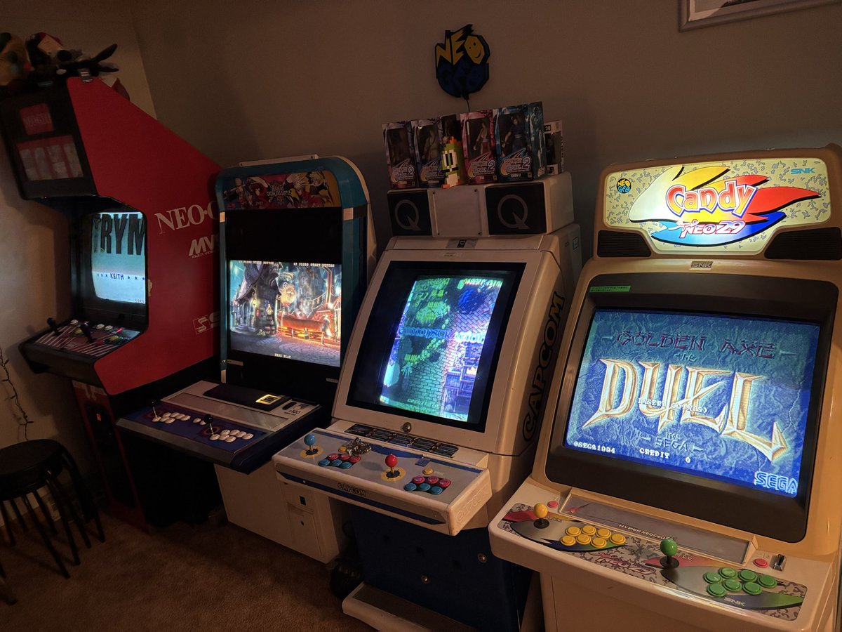 FrankAtHPP's tweet image. When we bought our house in October of 2009 versus today.

I'd like to think the arcade wall of the retro room saw a bit of a glow up.

#arcade #arcadegames #retrogames #candycab #neogeo