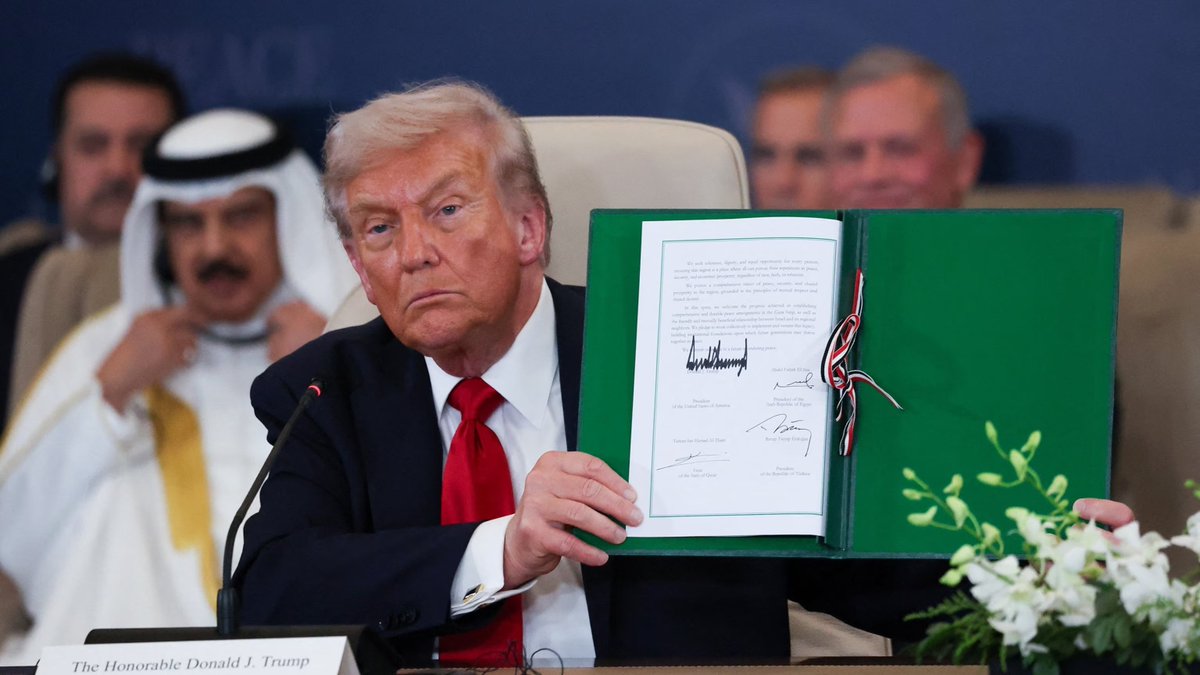 EricLDaugh's tweet photo. 🚨 BREAKING: Former President Joe Biden says, "I COMMEND President Trump and his team for their work to get a renewed [Gaza] ceasefire deal over the finish line."

That's the 2nd Democrat president to acknowledge Trump at least played A ROLE in this. Hussein refused.

"The road to this deal was not easy. My Administration worked relentlessly to bring hostages home, get relief to Palestinian civilians, and end the war. I commend President Trump and his team for their work to get a renewed ceasefire deal over the finish line.

Now, with the backing of the United States and the world, the Middle East is on a path to peace that I hope endures and a future for Israelis and Palestinians alike with equal measures of peace, dignity, and safety."