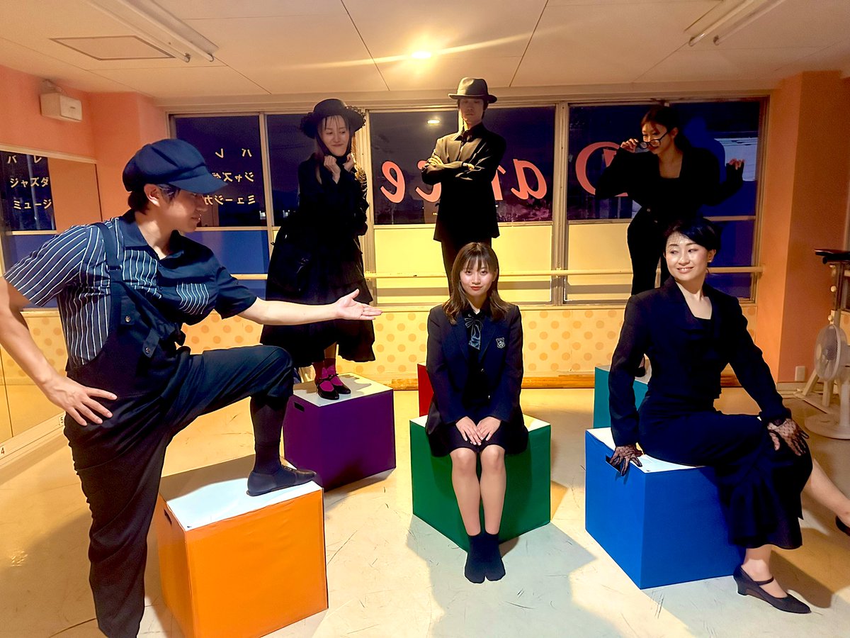 Popping Company (@poppingcompany) on Twitter photo ポッピングカンパニー第2回公演
私たち(株)グリムリーパーズep2
いよいよ本番が今週に迫って来ました!!
さて、今回はどんな物語が紡がれるのか!!
乞うご期待✨
チケット予約まだ受け付けております!
特に!18日の14:00/19日の15:00観やすいです!
是非ご来場ください
ticket.corich.jp/apply/392407/0… ポッピングカンパニー第2回公演
私たち(株)グリムリーパーズep2
いよいよ本番が今週に迫って来ました!!
さて、今回はどんな物語が紡がれるのか!!
乞うご期待✨
チケット予約まだ受け付けております!
特に!18日の14:00/19日の15:00観やすいです!
是非ご来場ください
ticket.corich.jp/apply/392407/0…