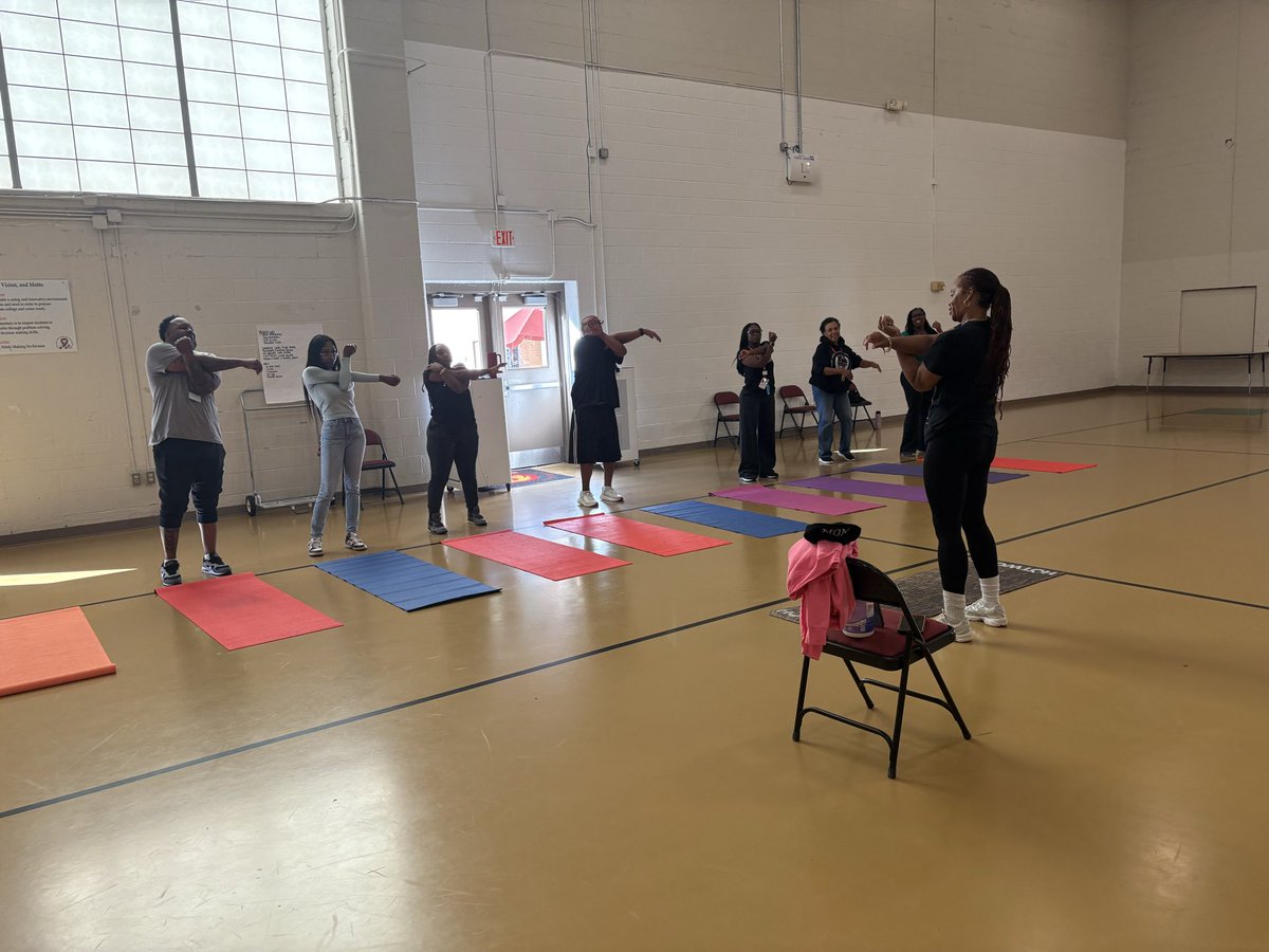 Wellness Morning at Usher-Collier!
Our teachers spent the morning pouring back into their cups before fall break 💛 From Walk It Out, Dance Your Stress Away, Calm &amp; Create, Restoring Station, to our Smoothie Station! We focused on recharging, refreshing, and restoring ourselves.