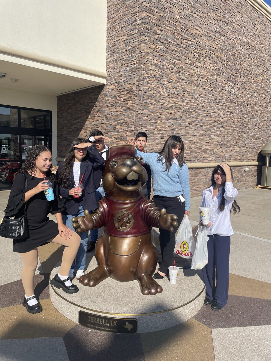 FerrisTXDebate's tweet photo. What do debate kids do on a Fall Break? Compete at the Tyler Legacy Debate Tournament!!! Had to say “hi” to Buccees after too! @FerrisISD https://t.co/3nH2GoGqcF