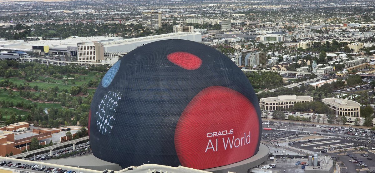JaysonHanes's tweet image. 550 feet up! @Oracle @OracleAIWorld @OracleDatabase @OracleAPEX @OracleCloud #orclAPEX