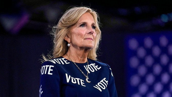 RedLineReportt's tweet image. Will Jill Biden go down as the most pathetic First Lady in American history? 

YES or NO