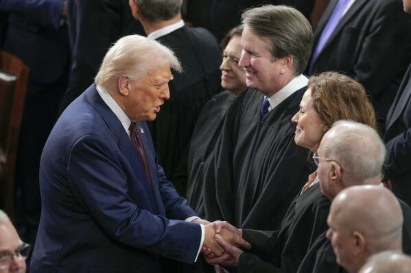 RedLineReportt's tweet image. If you support all Rogue judges getting impeached to save America put a “👍” in the comments!!
