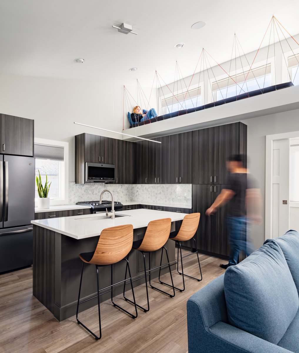 We just added a new design firm to our ADU Service Providers Directory: YUA Collab, which designed this coach house. Photos by Angie McMonigal. 

Show the directory: chicagocityscape.com/adu/servicepro…