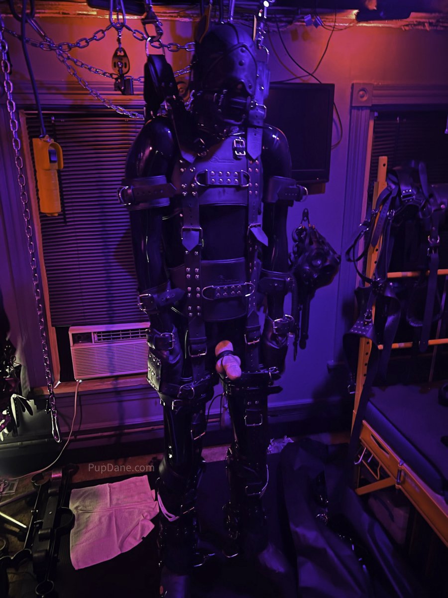 Awrooo! Who am a gonna get to hang out with at #MIR?!?

Drop a comment if you’re gonna be there!