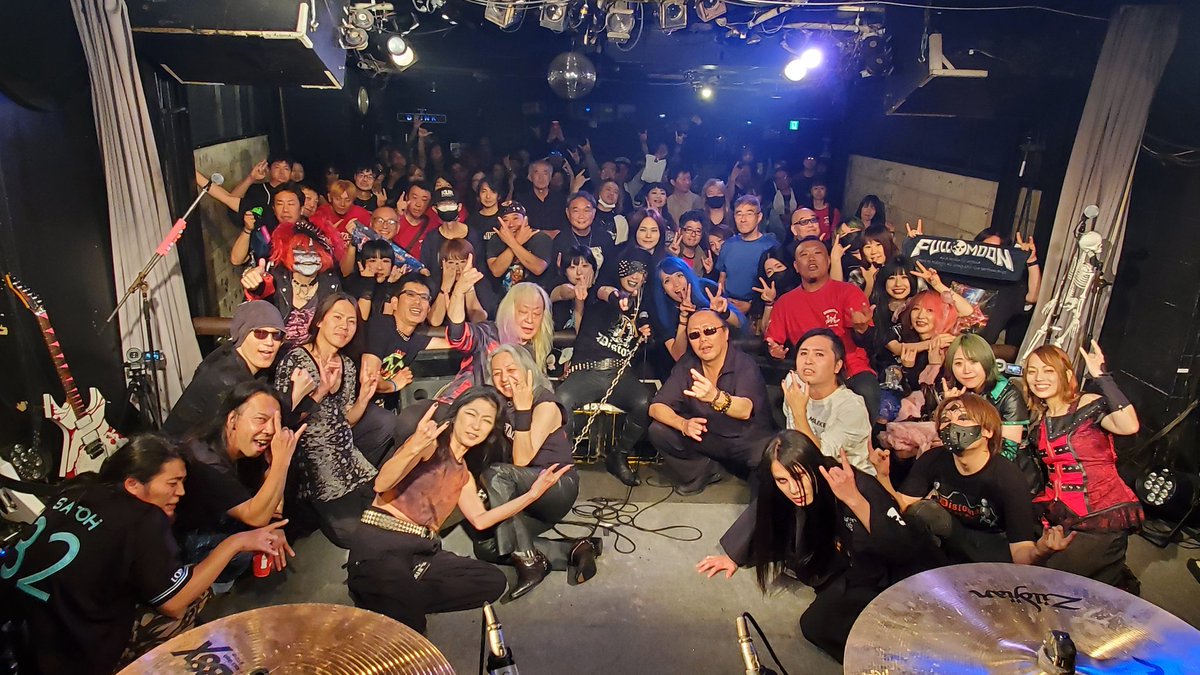 DistomaOfficial's tweet photo. 遅くなりましたが、
10月12日に目黒LIIVE STATIONにて、
40 years of Distoma
[Mad Monster Party]
を開催し、お陰様で大盛況でした！

ご来場の皆様、出演者の皆様、関係者の皆様、誠にありがとうございました！

＃PANIC
@_CRIMSON_FLARE
@FullMooN_tw
@the_hammered
@guerrillagang69
#distoma40th https://t.co/KK7d7wQnTJ