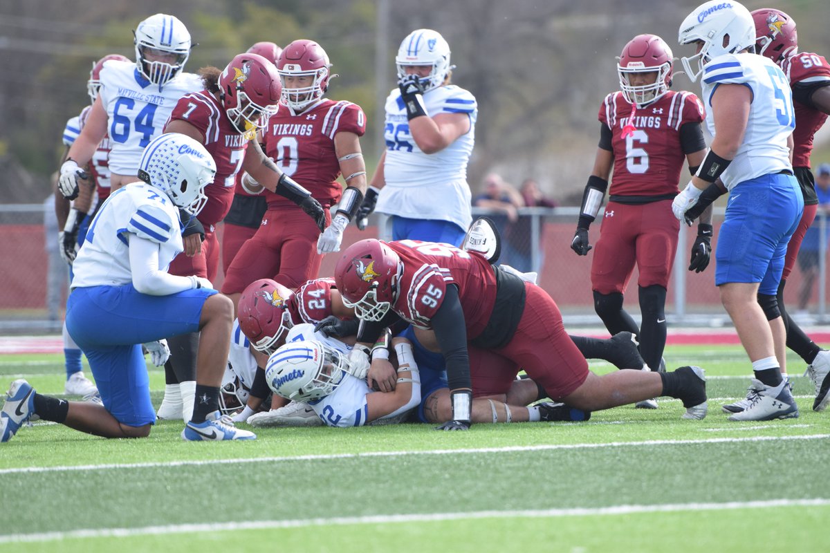 VCSU Football tweet media