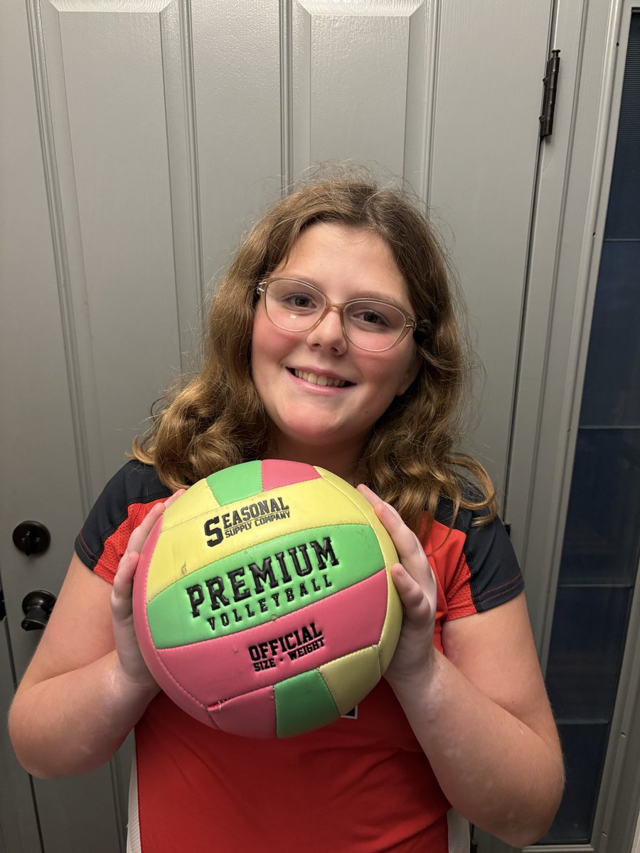 jakepullen_75's tweet photo. Abby just finished up her first season of volleyball. We are so proud of her! https://t.co/rKcaNtwD58