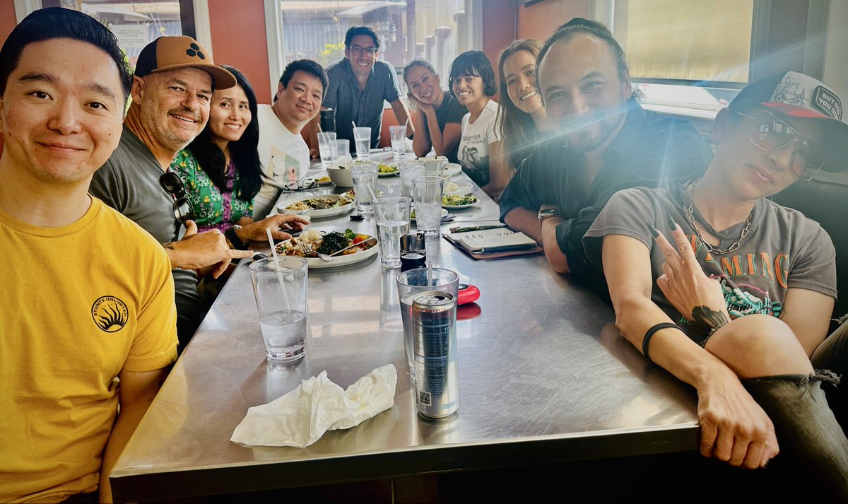 We had an awesome lunch with Noah Evslin (NCIS: Hawai’i, Rescue: HI Surf) who shared his journey from starting live/tweeting while a producer on Grey’s (!!), to becoming a writer known for his specific brand. “Create kinetic energy” by writing new scripts!