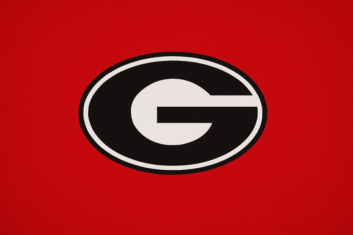 After a Great Conversation with <a href="/DHill39/">Coach David HILL</a> I am Blessed to receive my first offer from the University of Georgia ❤️ <a href="/__coachtim/">Coach Tim</a> <a href="/KirbySmartUGA/">Coach Kirby Smart</a> <a href="/GregBiggins/">Greg Biggins</a> <a href="/247recruiting/">247Sports Recruiting</a> <a href="/Rivals/">Rivals</a>