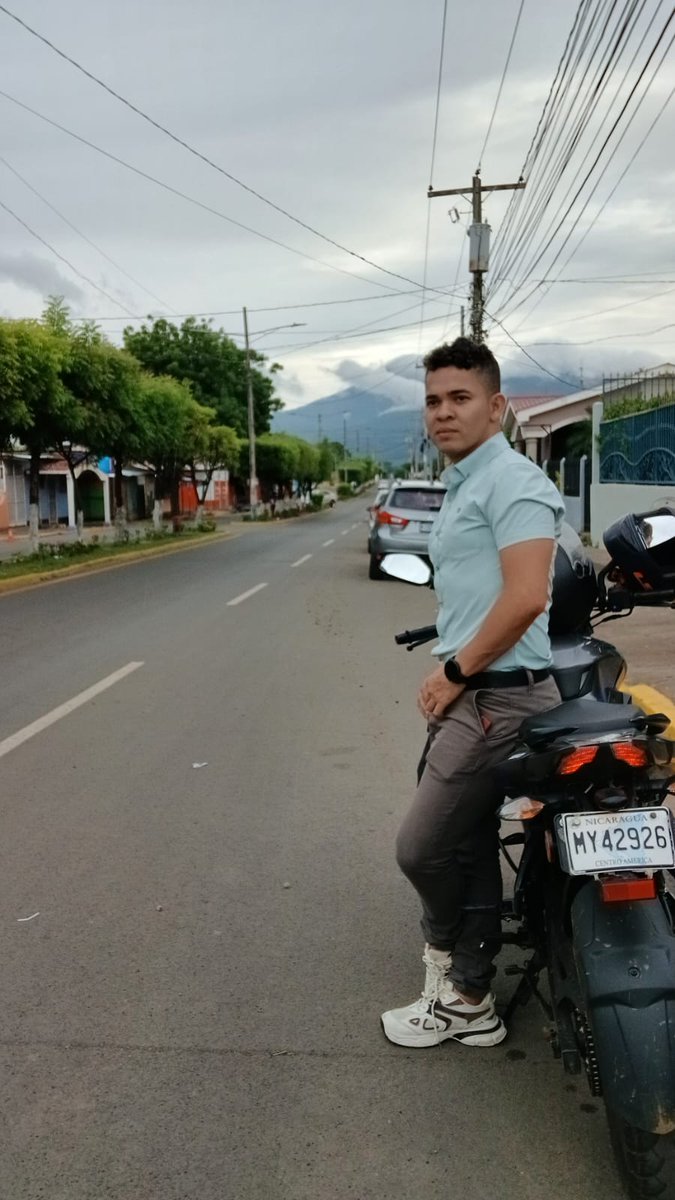 nindodar's tweet photo. Hay quienes solo tuvieron una cita, se enamoraron y se casan. Luego estás tú en la temporada 5, capítulo 20, parte 2.

Nindo Dar 🌟 https://t.co/yVF7nm5505