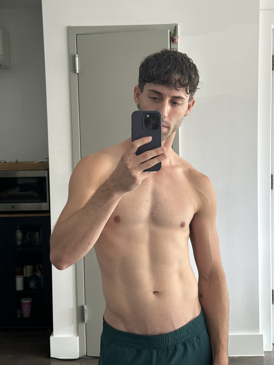 cozy day off 🙇🏻‍♂️