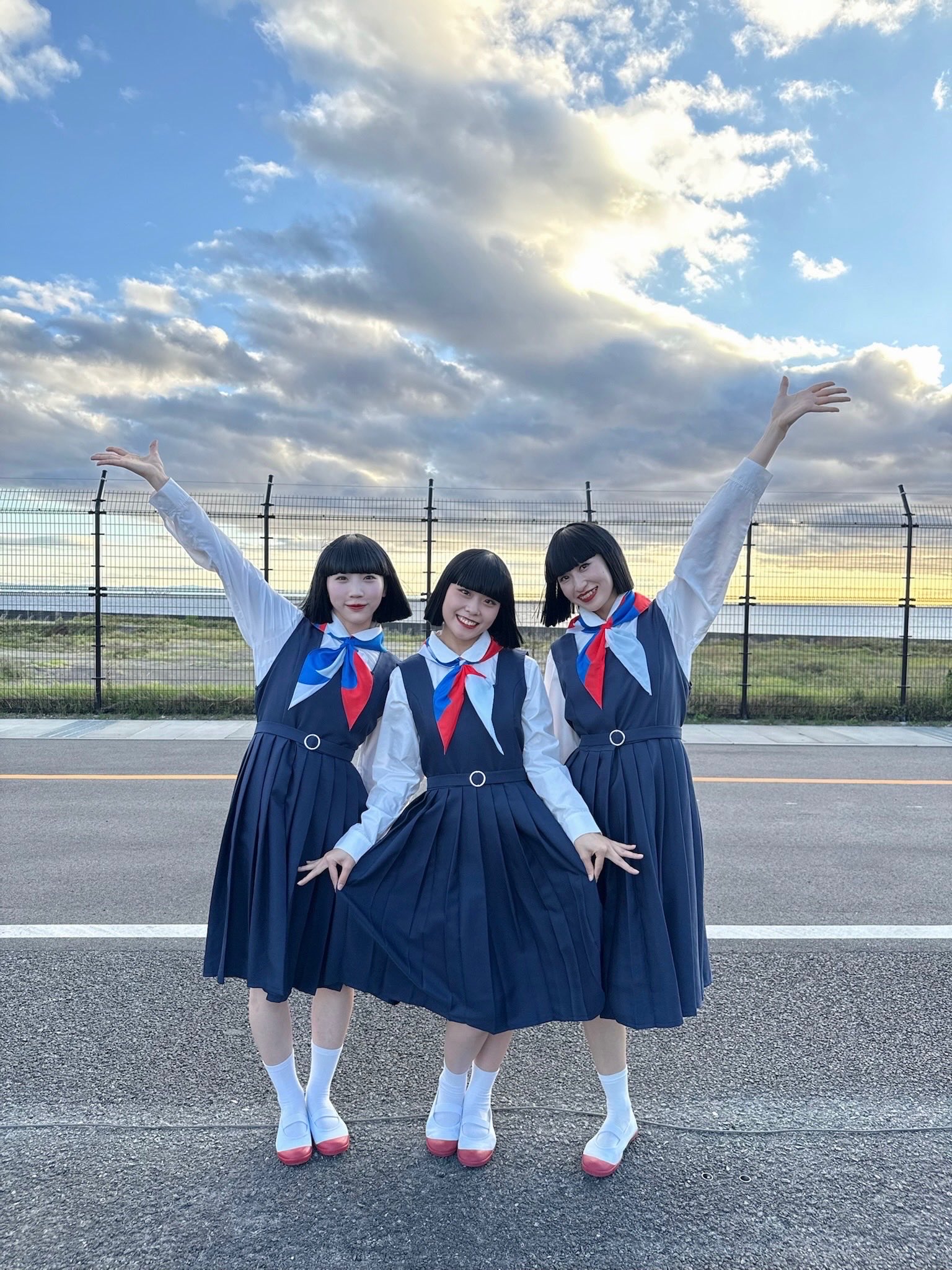 アバンギャルディ 直筆サイン入りポスター コトネ kotone アバンギャル