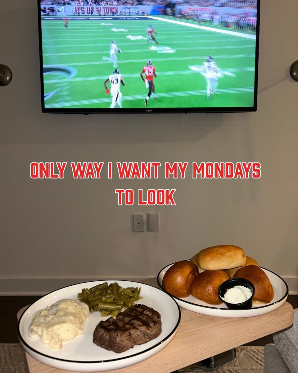 Clocked in for some Monday night football