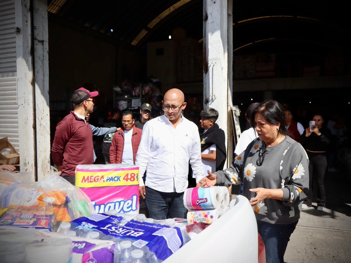 difhgo's tweet image. #LaFamiliaDIFH, recibió los víveres acopiados en el Hospital del Niño DIF Hidalgo así como los donados por @Sedeco_Hgo , Comisión de Derechos Humanos en Hidalgo y Secretaría de Turismo.
Agradecemos a la ciudadanía por sumarse a esta noble causa. 🫶🏻