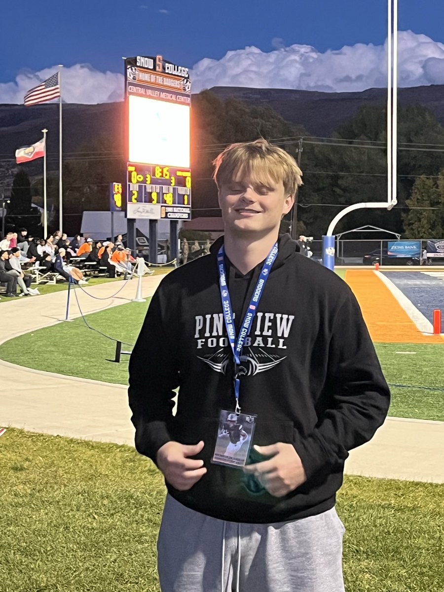 CorbinYocham1's tweet photo. Had a great time at Snow College and talking with @MattBeecher0. 
Great environment and great football! @SnowCollegeFB @JohnKelling37 @ZacErekson @CoachClarkJ https://t.co/W8UipOsgwD
