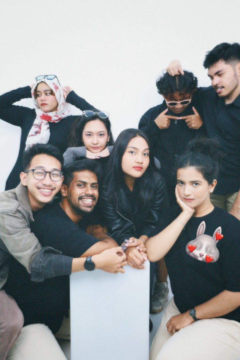 a m m a r. tweet media