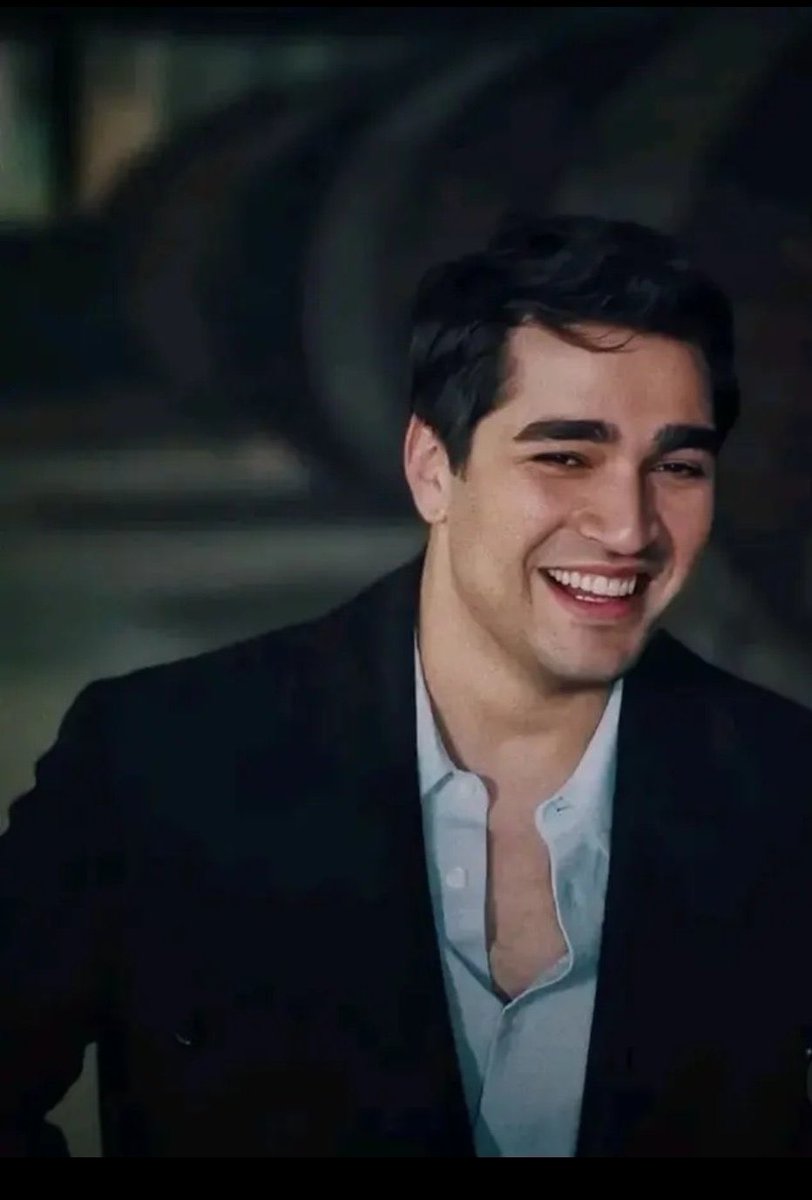 miamertramo's tweet image. ikinci #GoldenBoy geliyor #Yusuf ile yurtdışı satışı yapacak altın yumurtlayan oyuncuyu kaçırmadı en büyük kral en büyük oyuncu sensin #MertRamazanDemir MertRamazanDemir