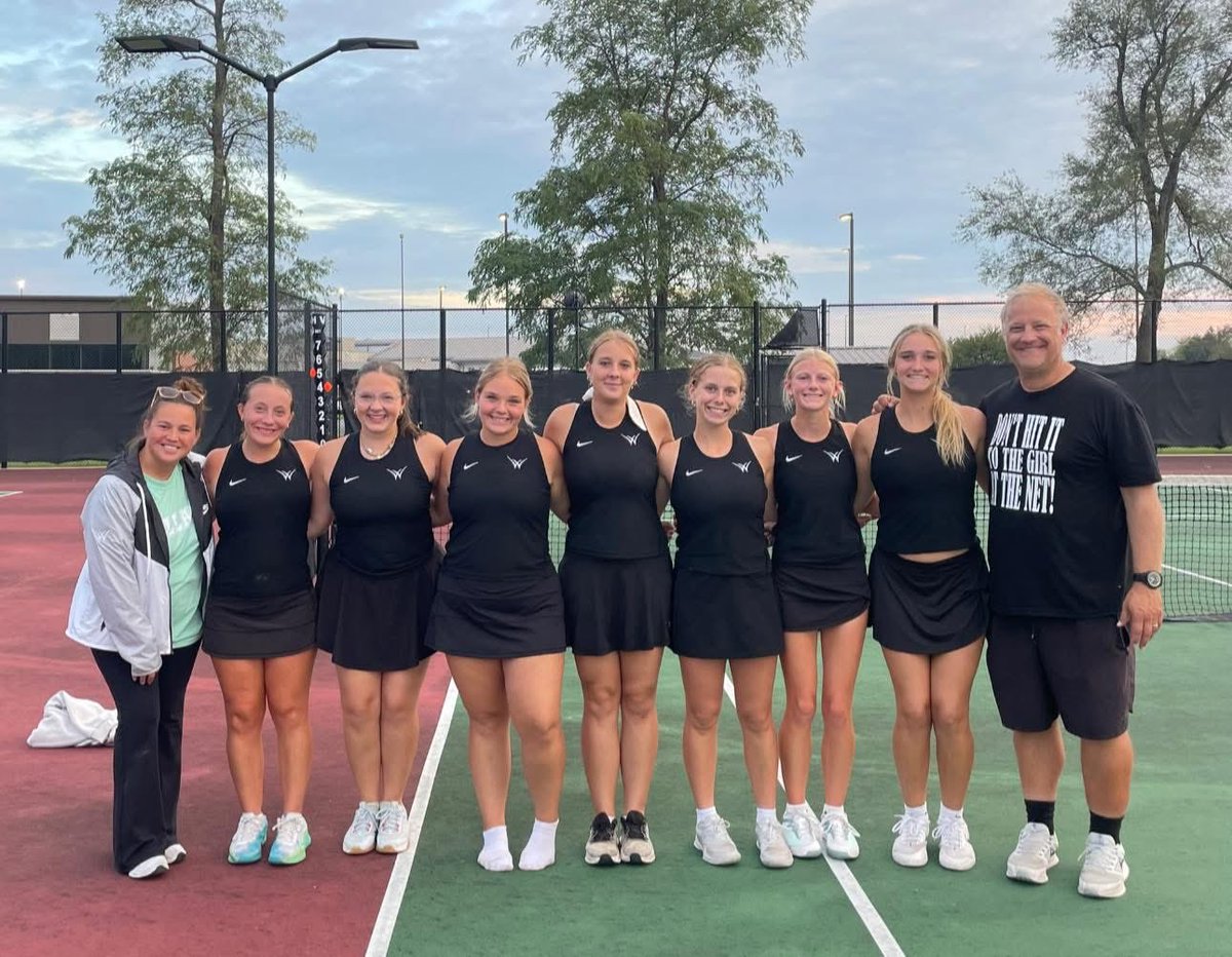 WillardSports's tweet photo. Girls Tennis wins their 1st round of districts against Springfield Central 5-4! https://t.co/uy6DJrM33X