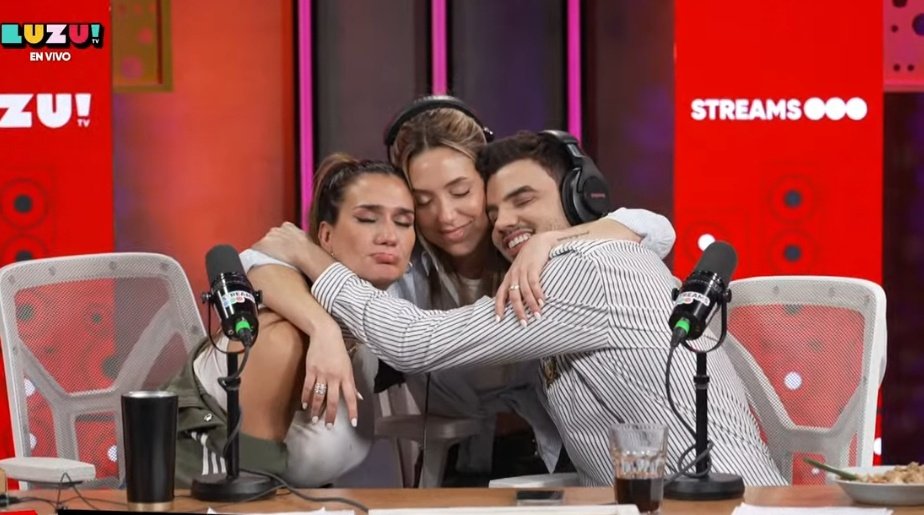 taflose24's tweet image. voy a extrañar mucho a estos tres en serio!!! #reactlavoz