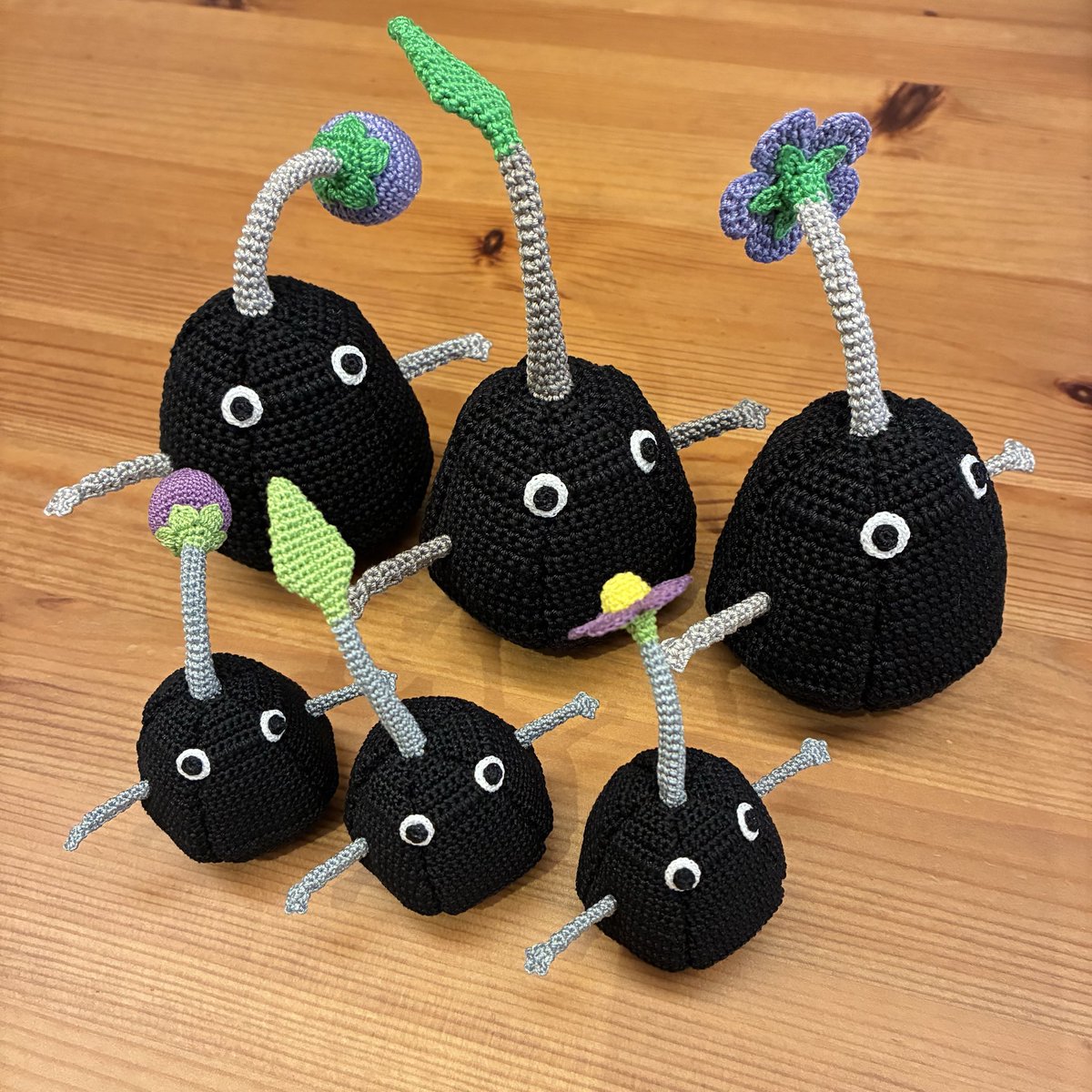 手を接着中🫶

次何を作るか考えてます
お岩さんを増産するか、
他のピクミンを増産するか🤔