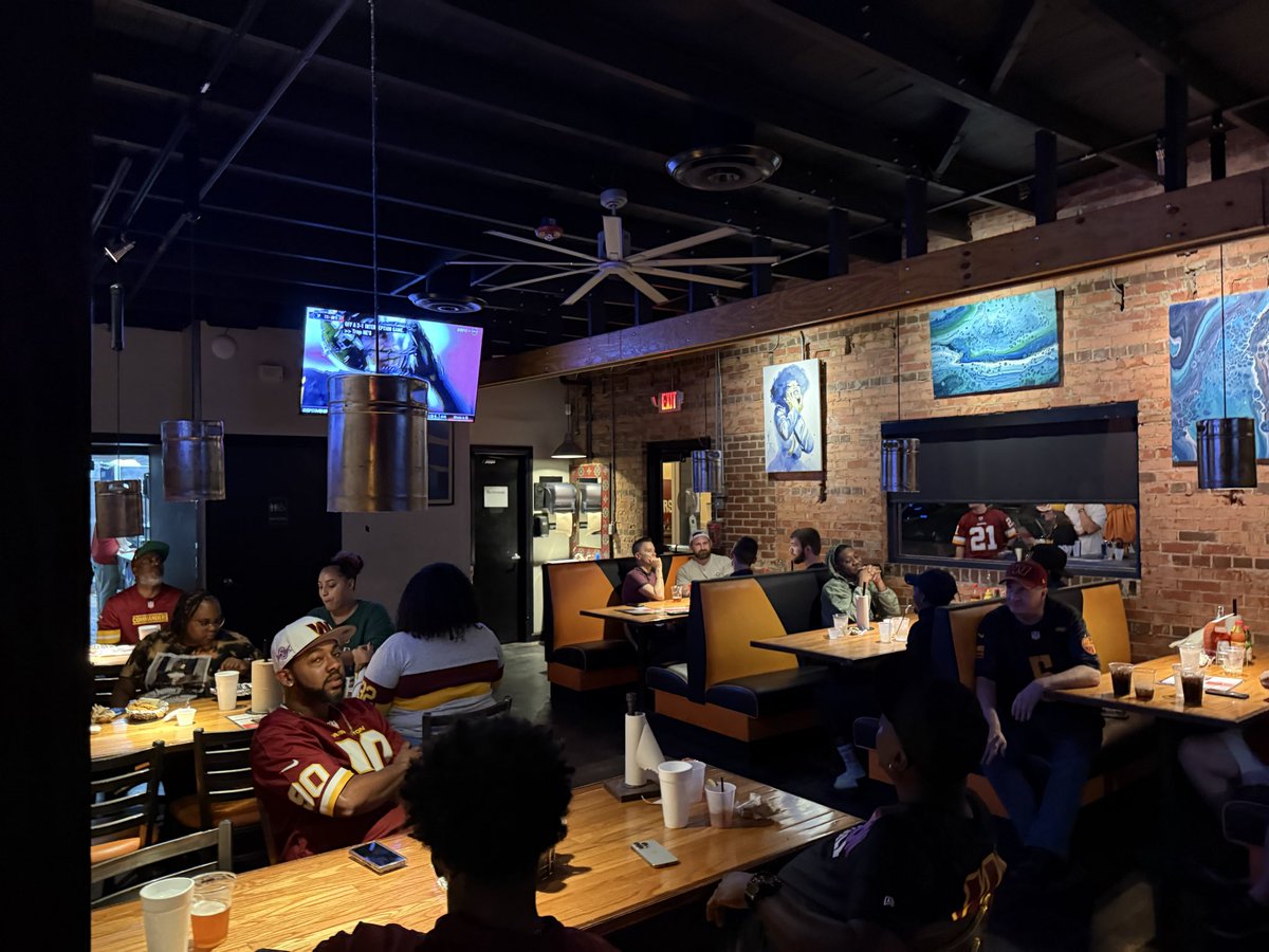 CommandersCLT's tweet image. Packed house for Commanders MNF #RaiseHail