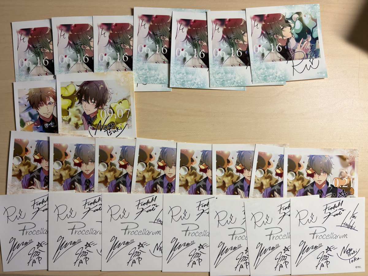 ツキウタ。モバイルステッカーお譲り。
譲▶︎駆、始、春、涙、海、夜、郁。
求▶︎100円➕送料。
こちらのお譲り先を探しております。始、春ご希望の方は年少含めてお願いいたします。郵送もしくは8日、9日AGFお手渡し可能です。