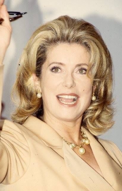 DADiClementi's tweet image. I think the 1970s may have been Grace Kelly’s most beautiful era-can’t get over how much she resembled Catherine Deneuve.