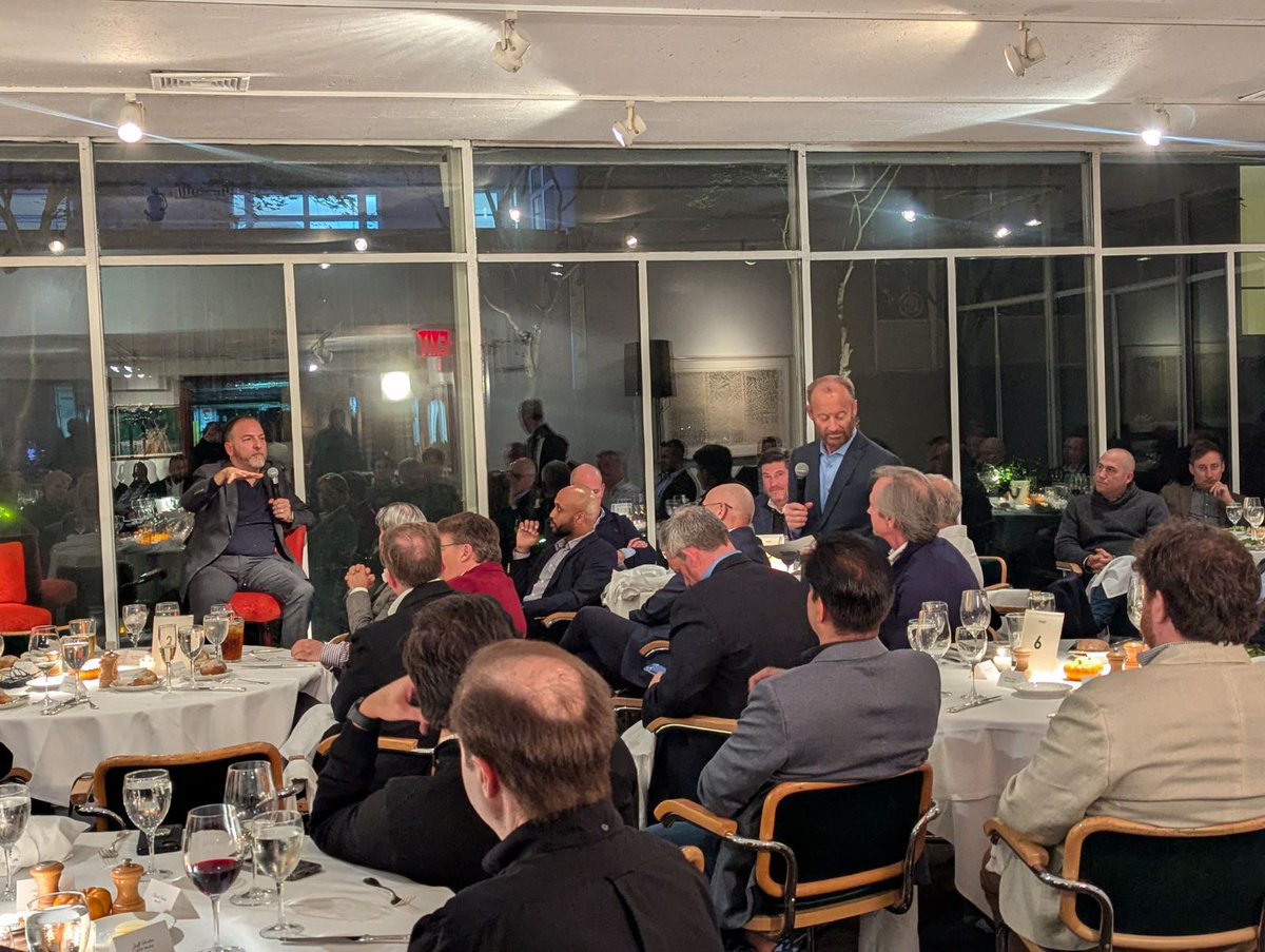 DPAAglobal's tweet image. An inspiring evening of conversation with @barryfrey and @chucktodd  ahead of the #DPAA #VideoEverywhereSummit. 

It’s the perfect prelude to tomorrow. See you soon!

#OOH #Leadership #DPAA #DPAASummit