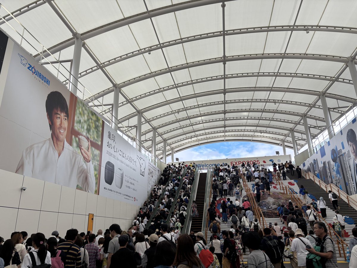 _to_to_'s tweet photo. ラスト万博楽しかったです https://t.co/OmjWZAkZ87